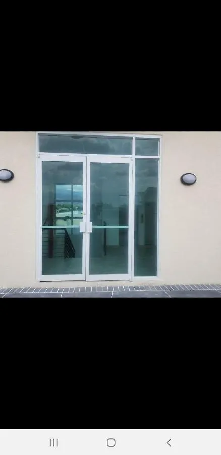 Harloe'S Suite Kingston
